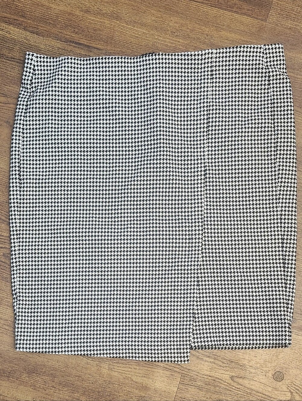 Lane Bryant Houndstooth Stretch Pencil Skirt In  Black & White